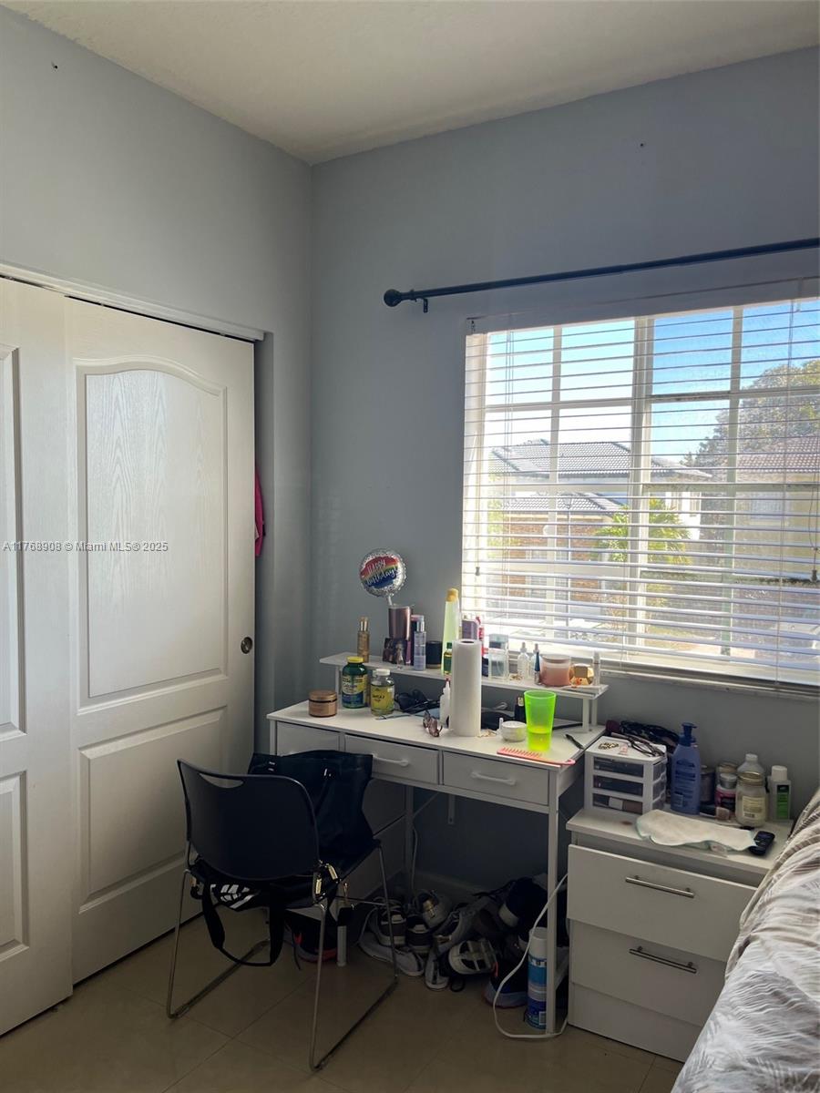 EFM ESTATES SECTIONS TWO - Residential