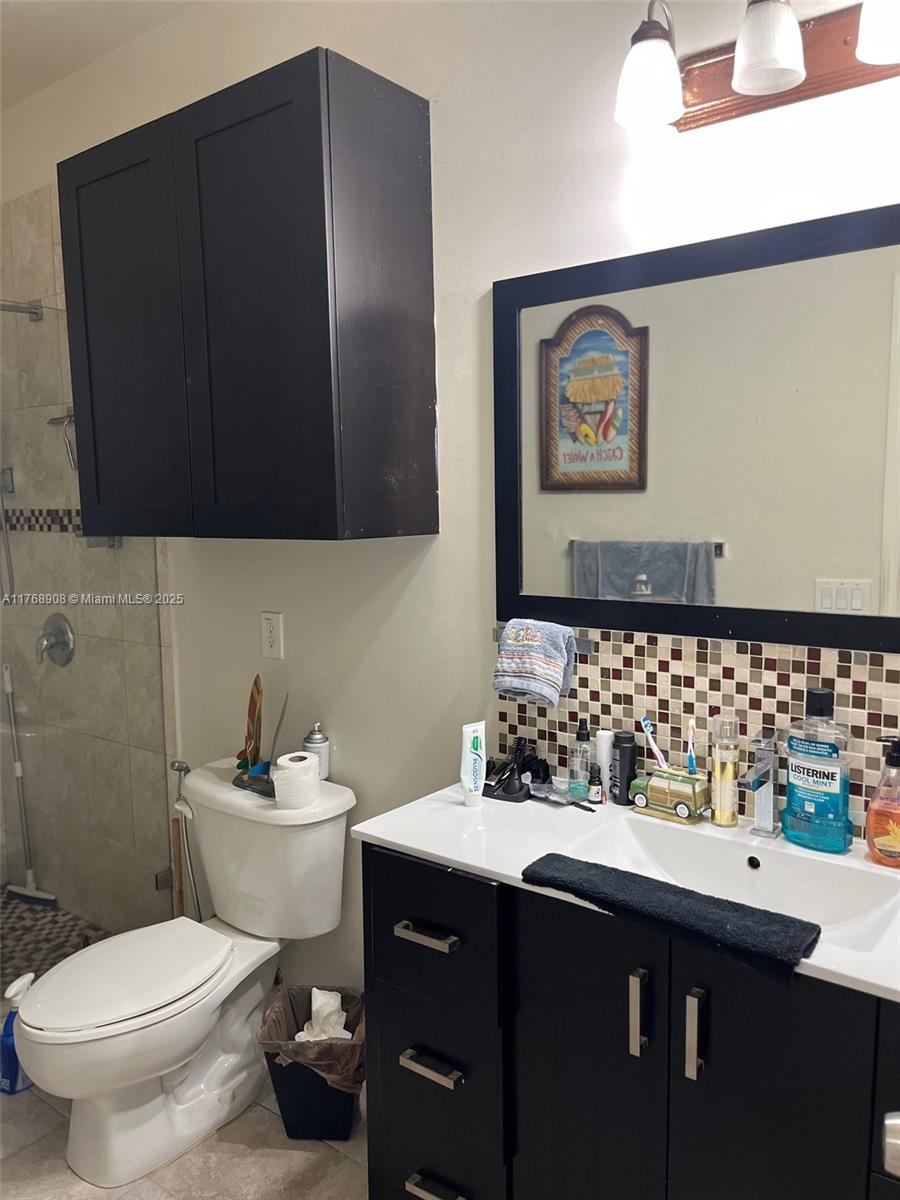 EFM ESTATES SECTIONS TWO - Residential