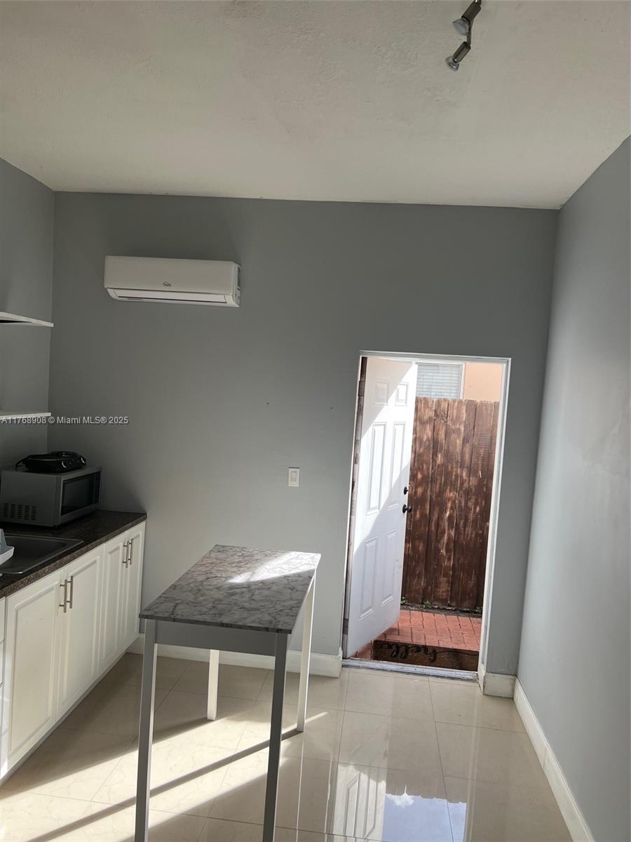 EFM ESTATES SECTIONS TWO - Residential