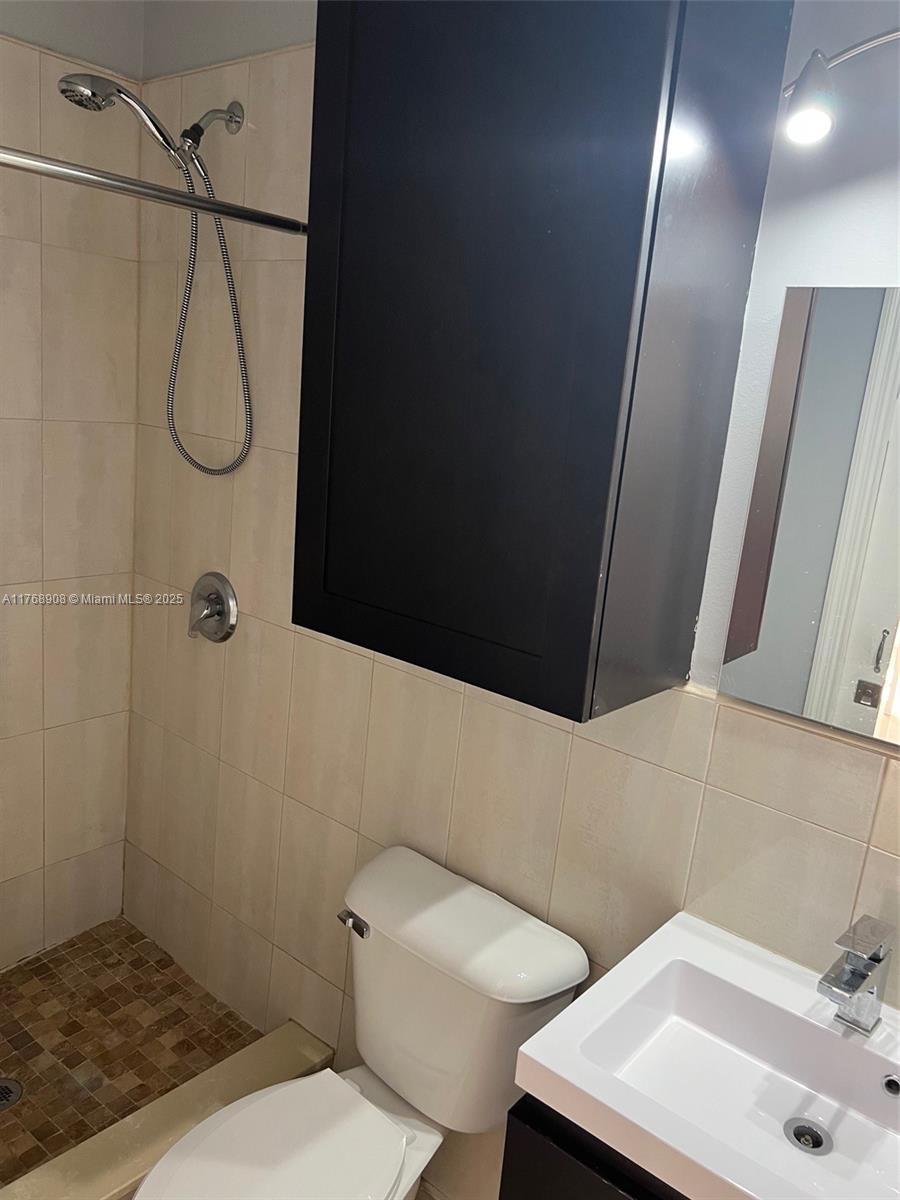 EFM ESTATES SECTIONS TWO - Residential