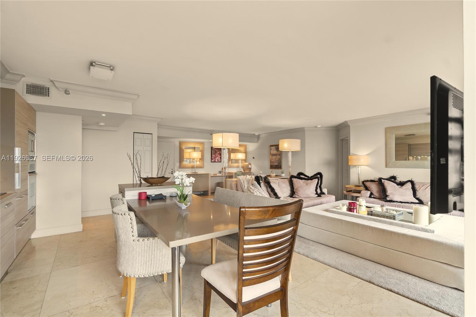 MYSTIC POINTE TOWER 500 C - Residential