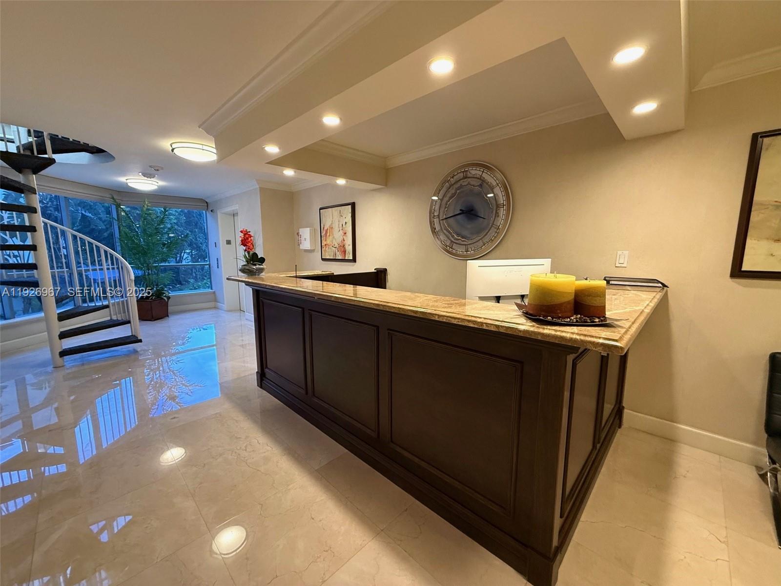 MYSTIC POINTE TOWER 500 C - Residential