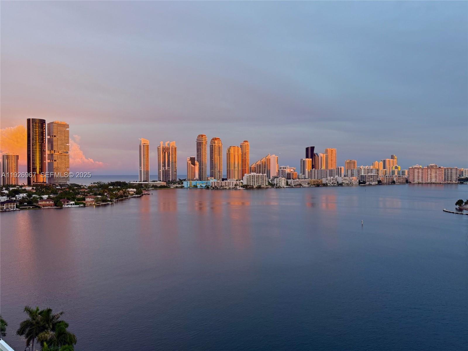 MYSTIC POINTE TOWER 500 C - Residential