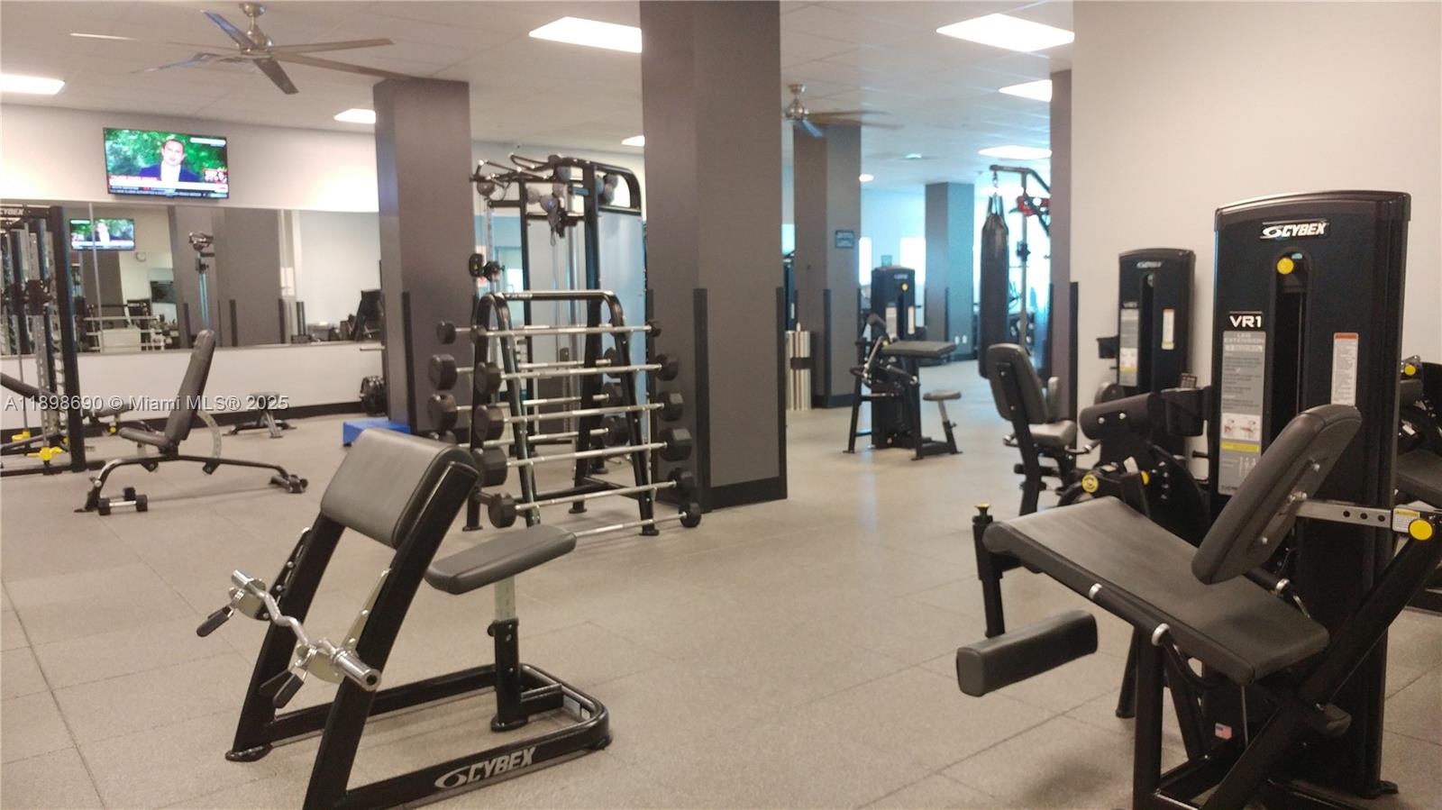 WAVE CONDO - Residential Lease