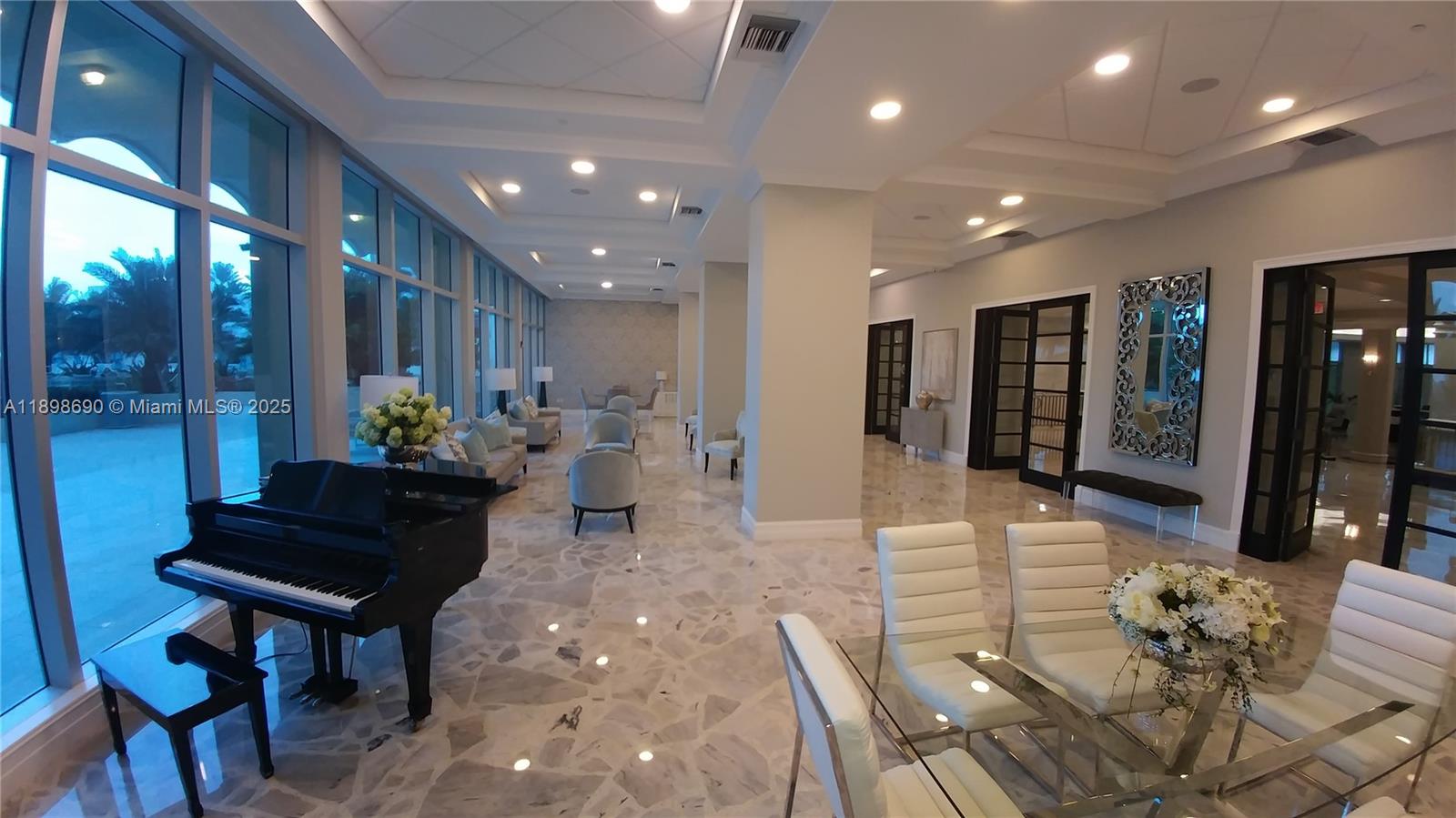 WAVE CONDO - Residential Lease