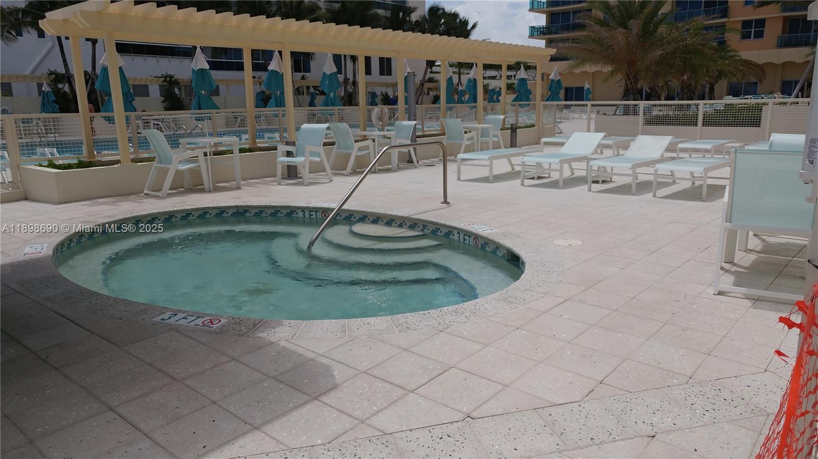 WAVE CONDO - Residential Lease