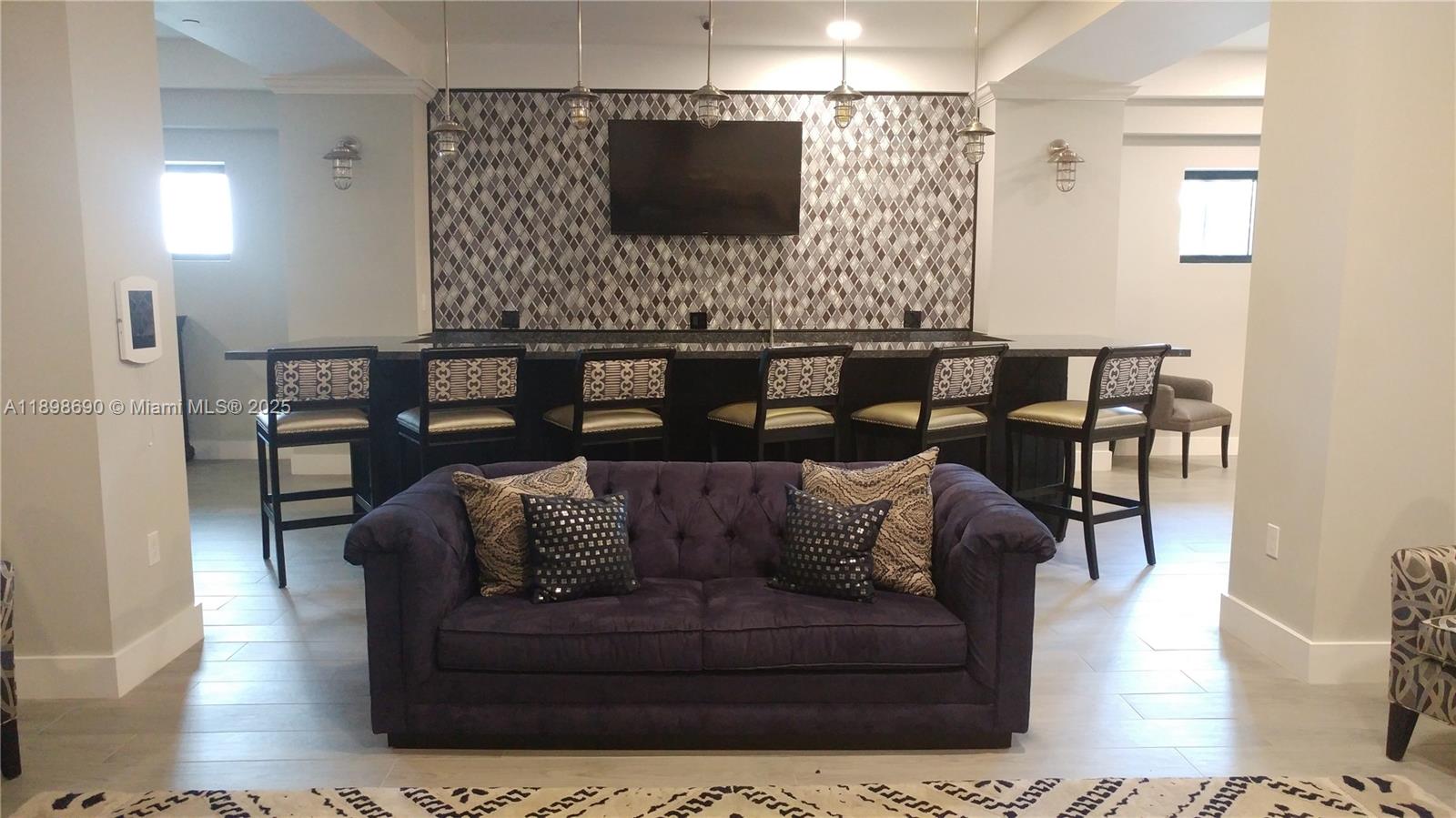 WAVE CONDO - Residential Lease