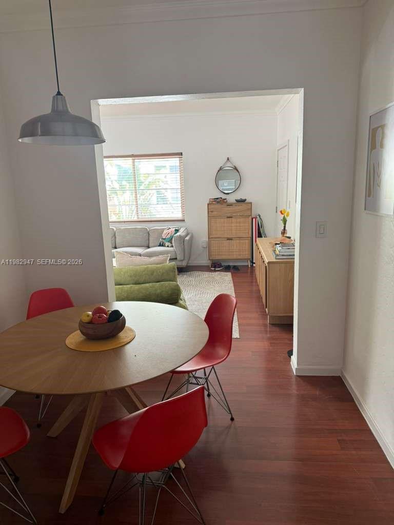 901 Meridian Ave 201