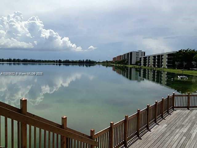 LAKE EMERALD CONDOMINIUM - Residential