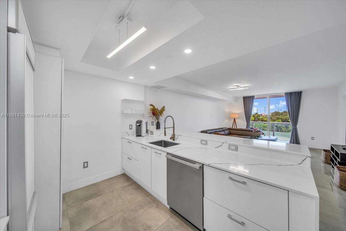 50 Biscayne Blvd 512