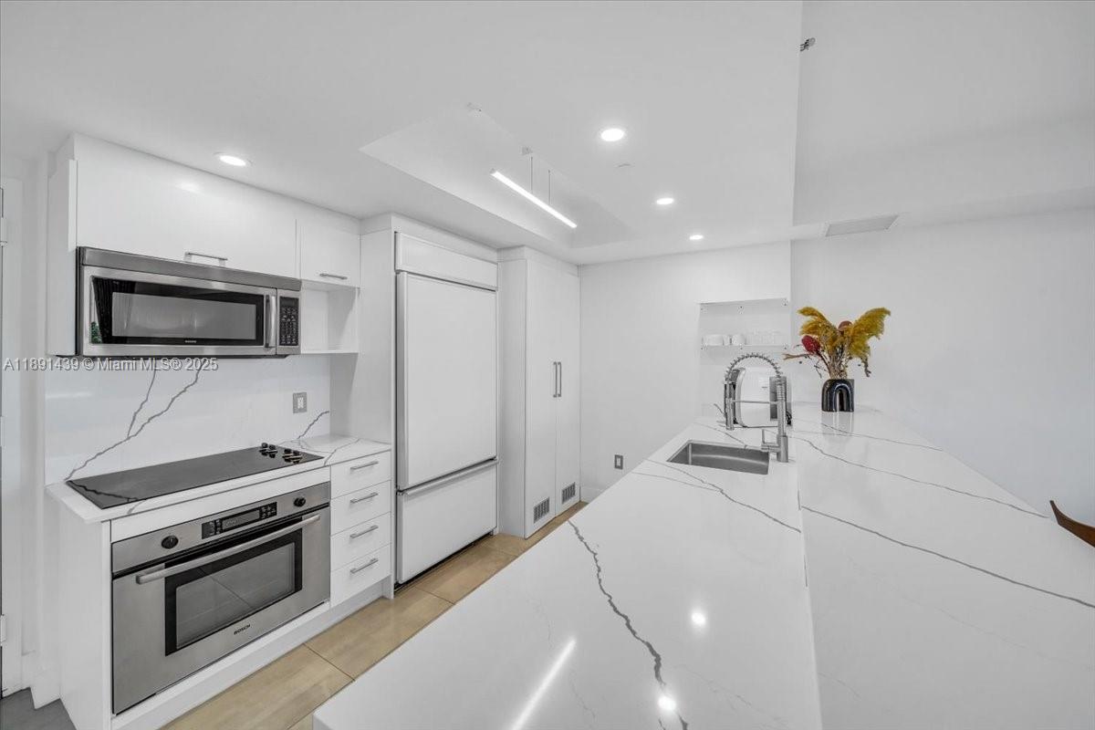 50 Biscayne Blvd 512