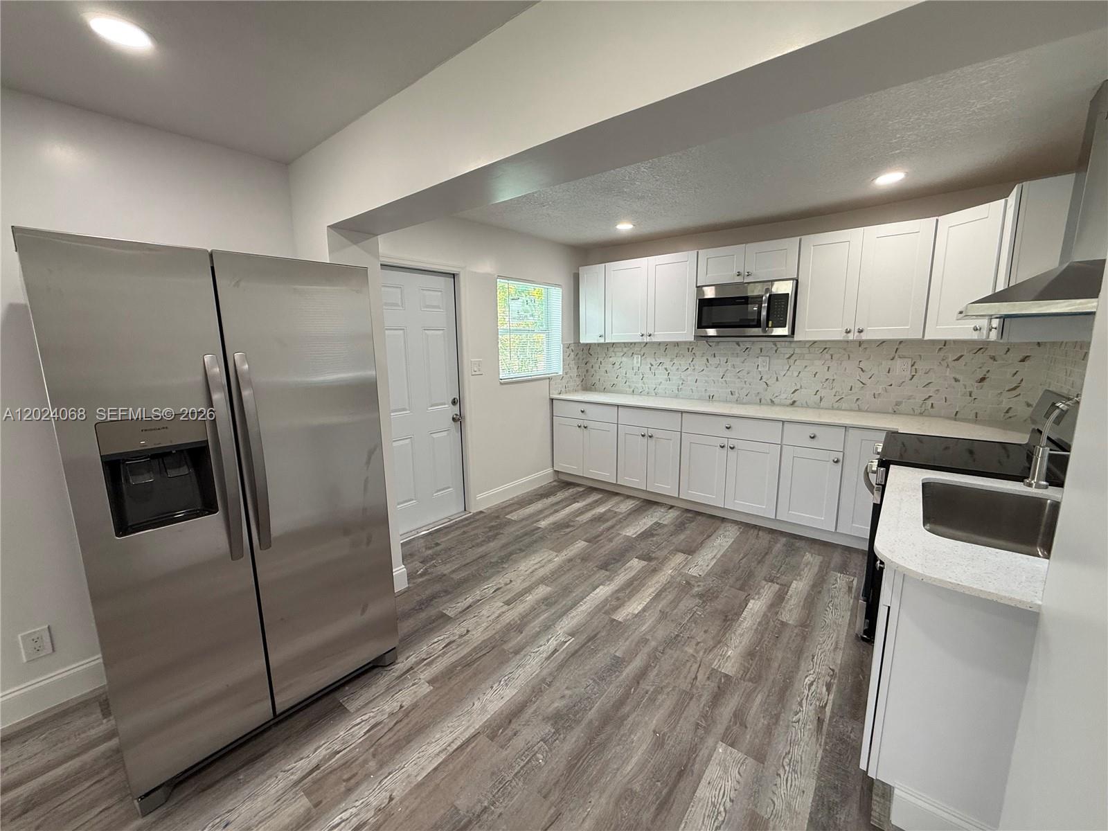 NORTH WEST LAUDERDALE ADD - Residential Lease