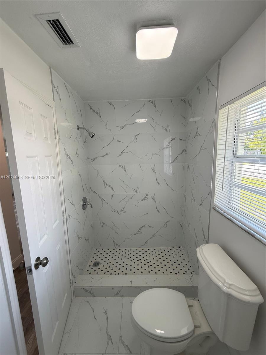 NORTH WEST LAUDERDALE ADD - Residential Lease