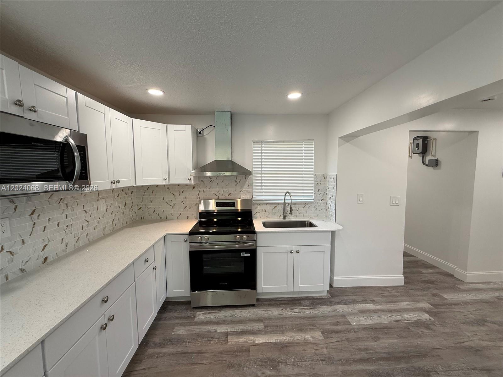 NORTH WEST LAUDERDALE ADD - Residential Lease