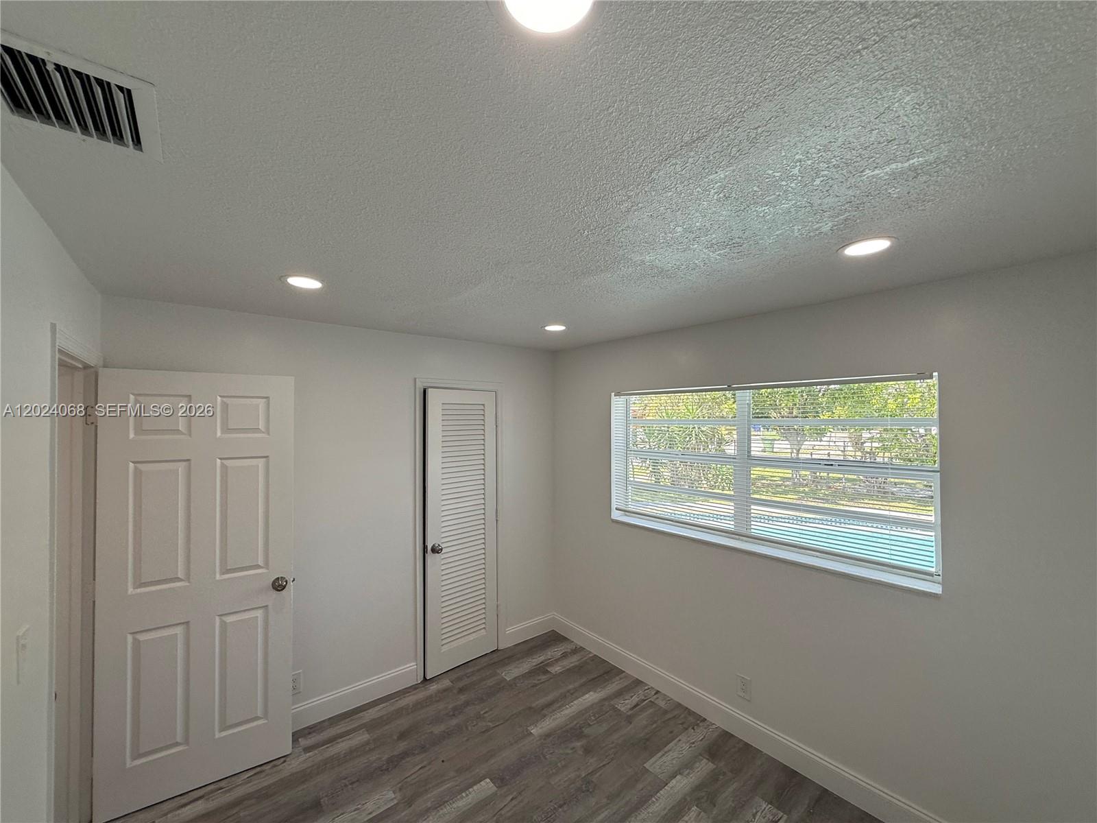 NORTH WEST LAUDERDALE ADD - Residential Lease