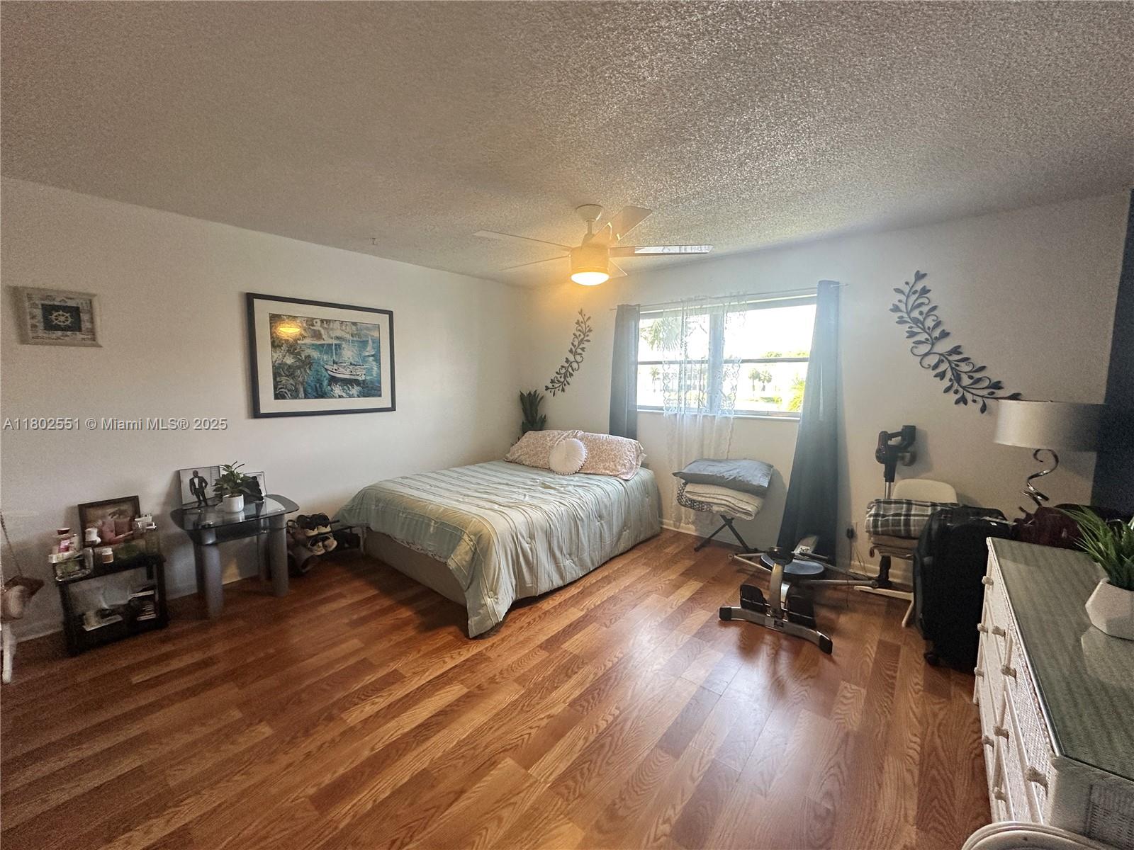 CASTLE APARTMENTS 12 COND - Residential