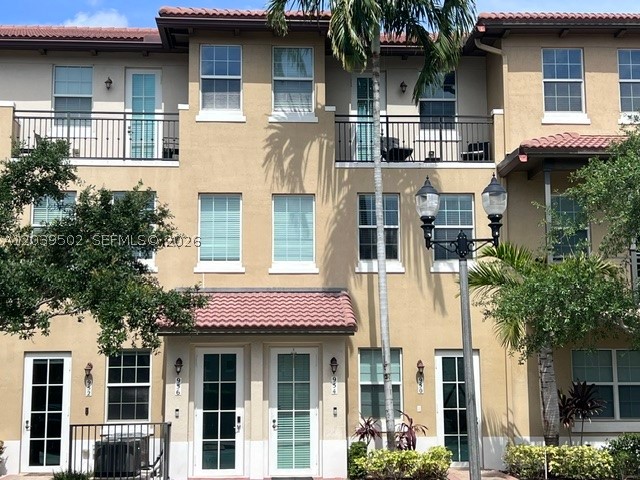 954 SW 147th Ave 2610 - Image 1