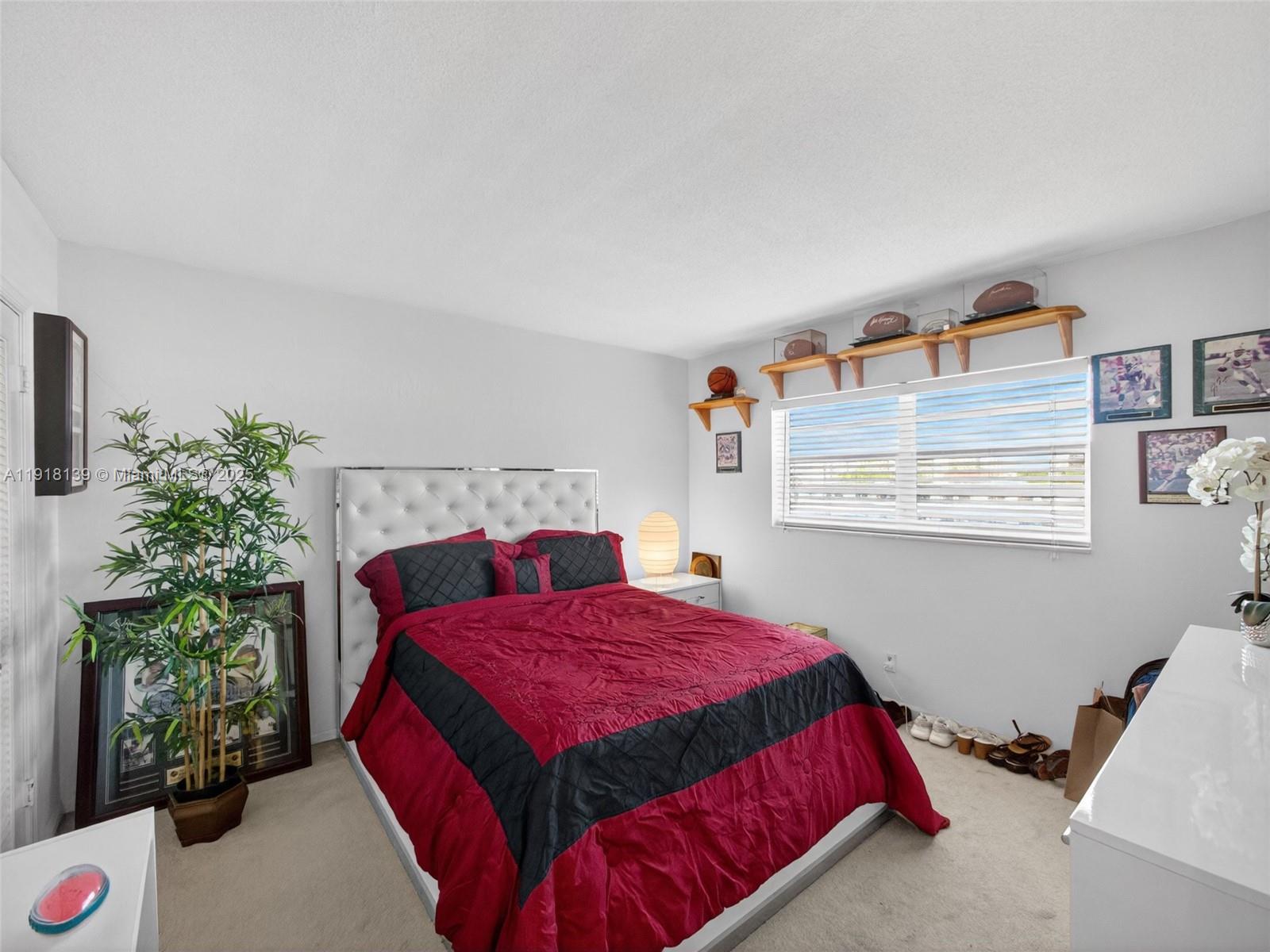 PORTS O CALL CONDO S A, B - Residential