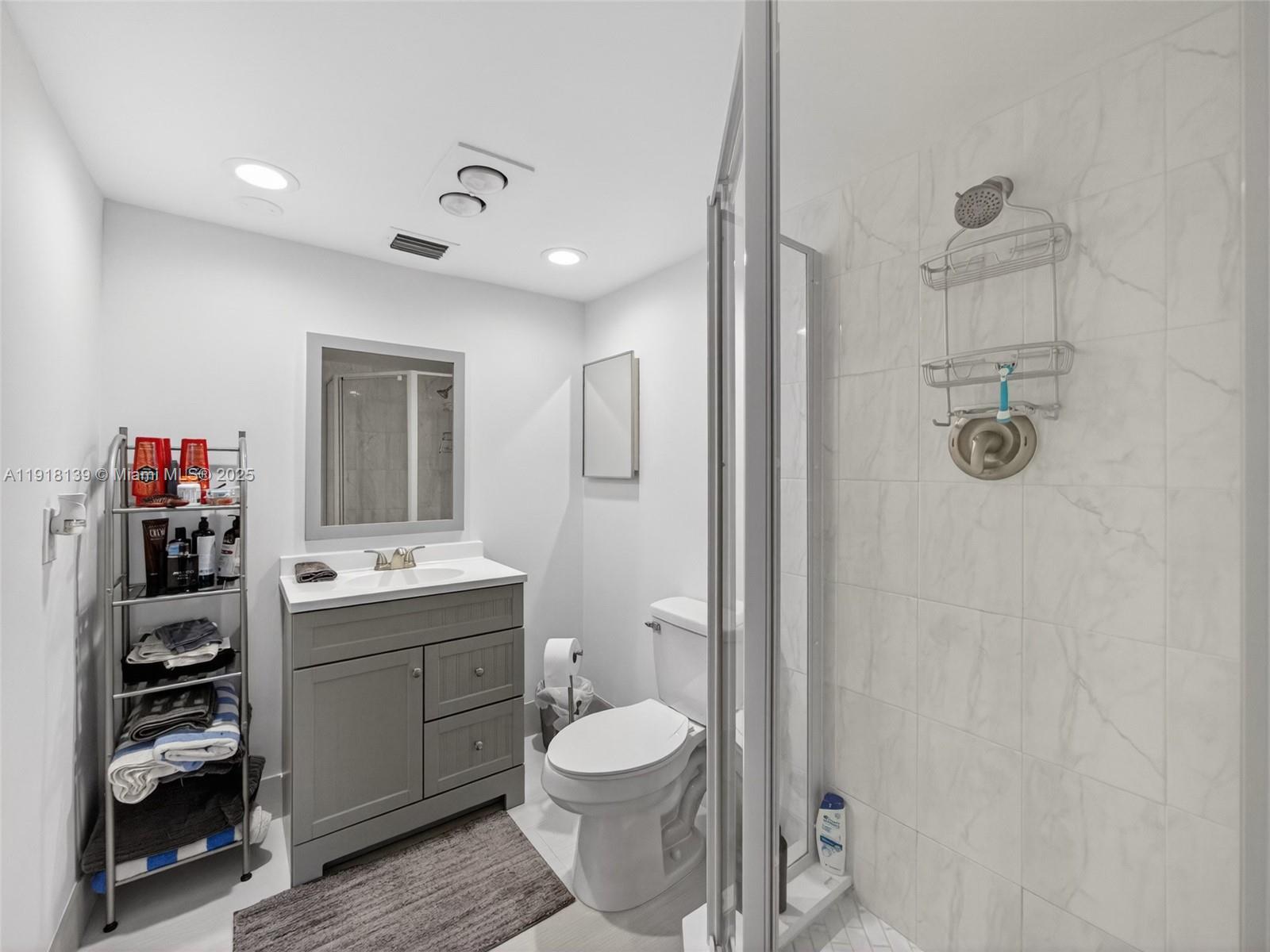 PORTS O CALL CONDO S A, B - Residential