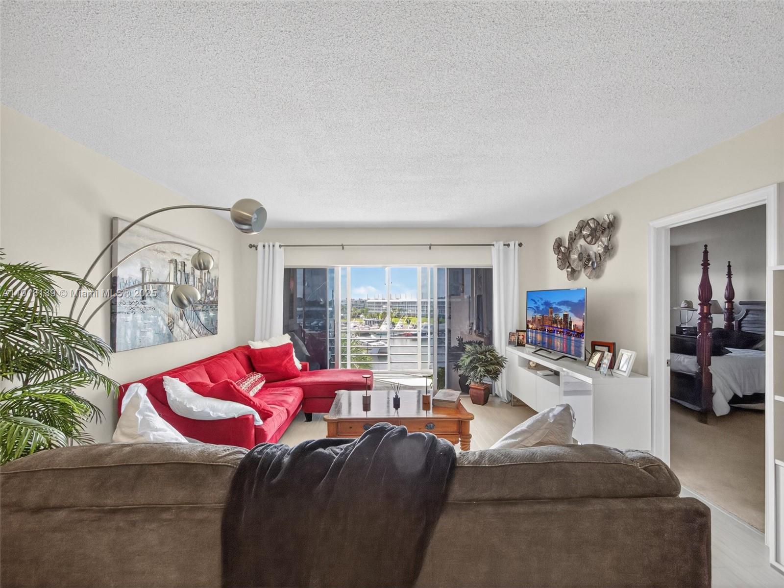 PORTS O CALL CONDO S A, B - Residential