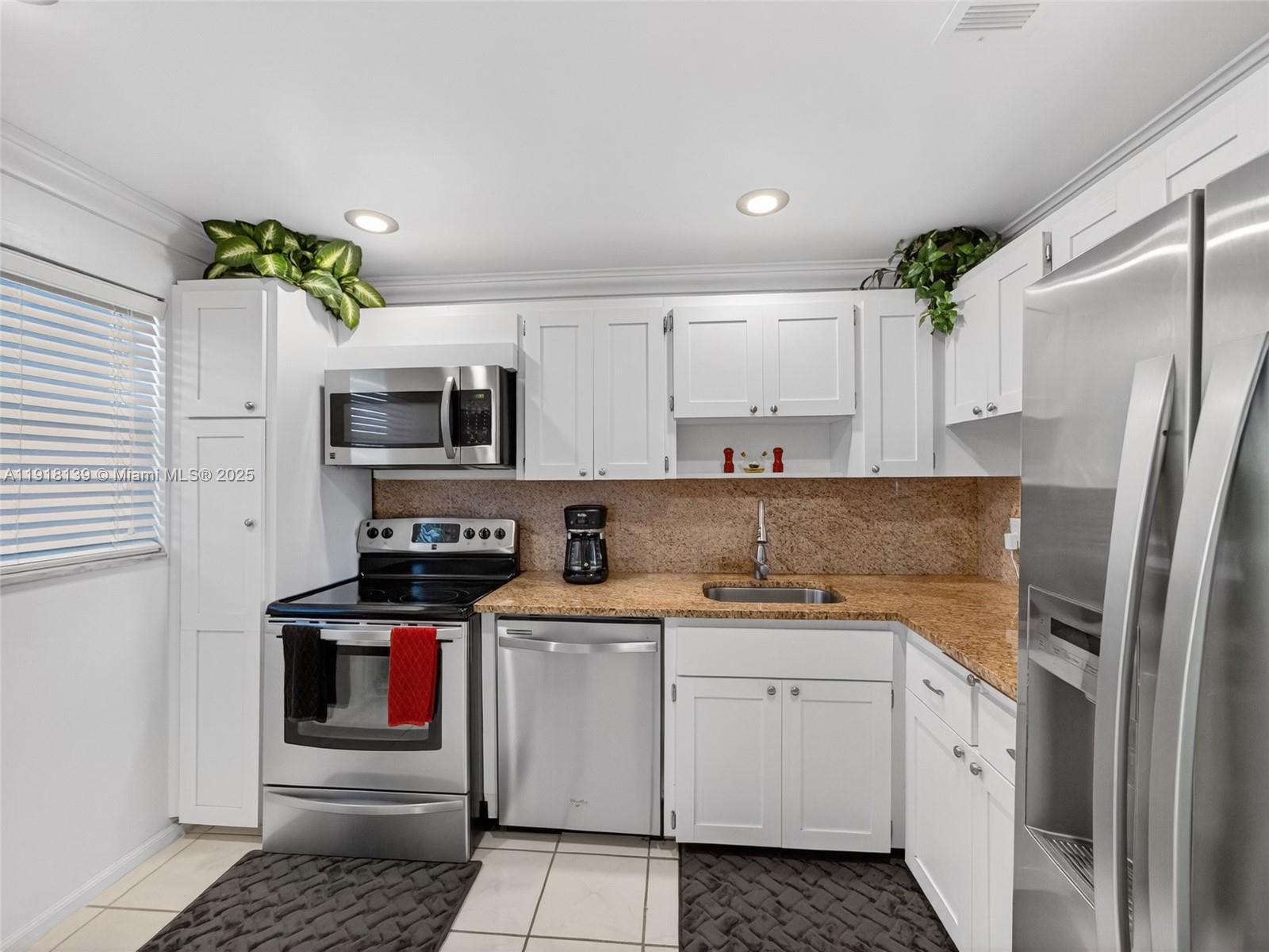 PORTS O CALL CONDO S A, B - Residential