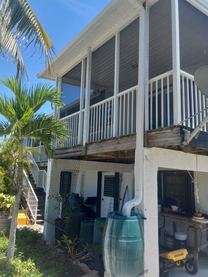 CAHILL PINES AND PALMS - Residential
