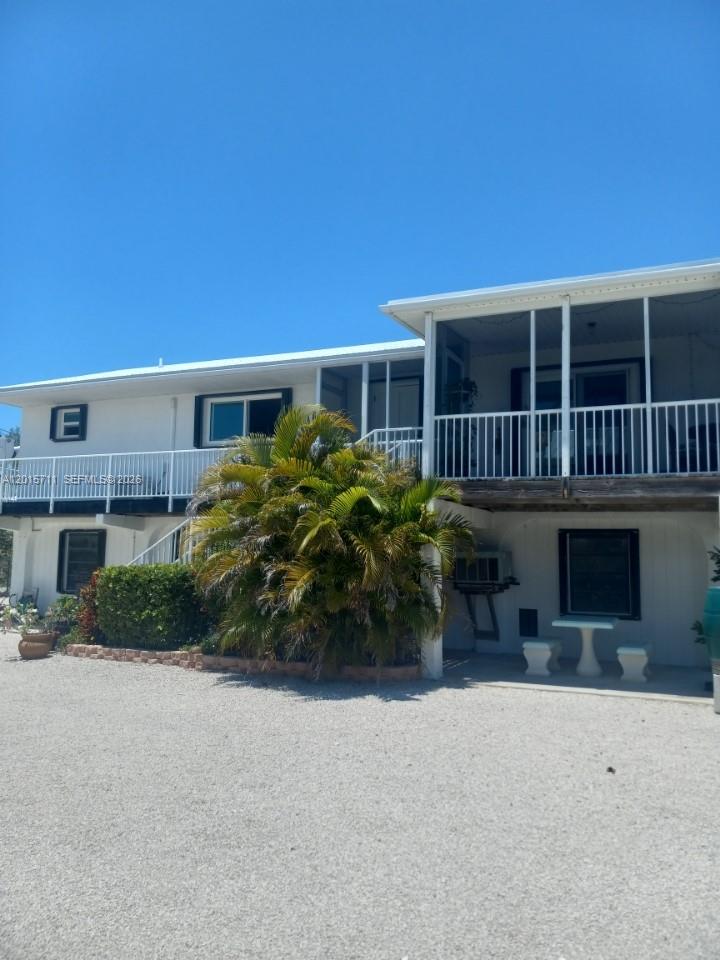 251 Pelican Ln