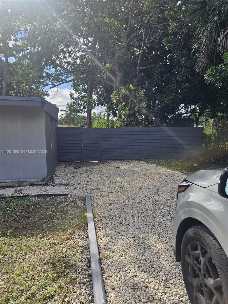 LAST CHANCE VILLAGE - Residential