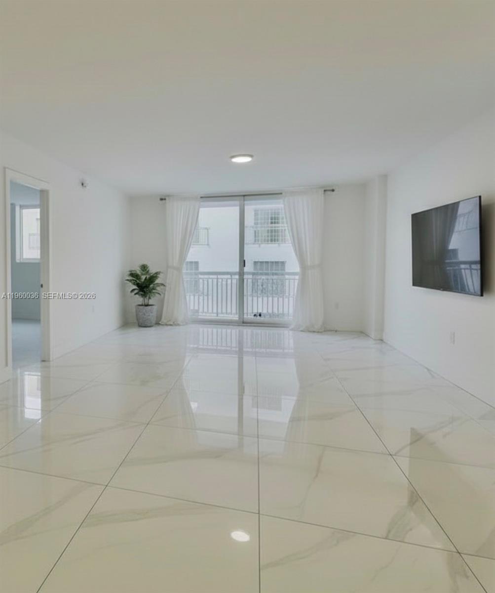 THE PRESIDENTIAL CONDO - Residential Lease