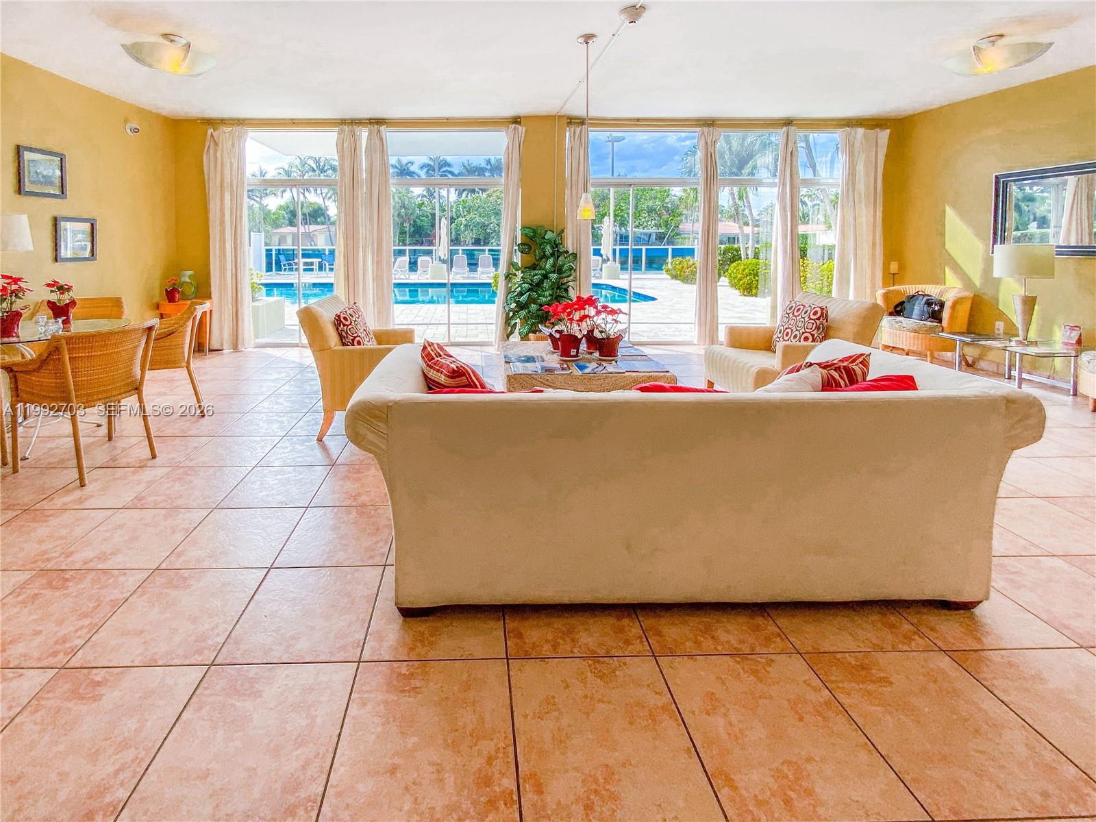 GUILDFORD CONDO - Residential