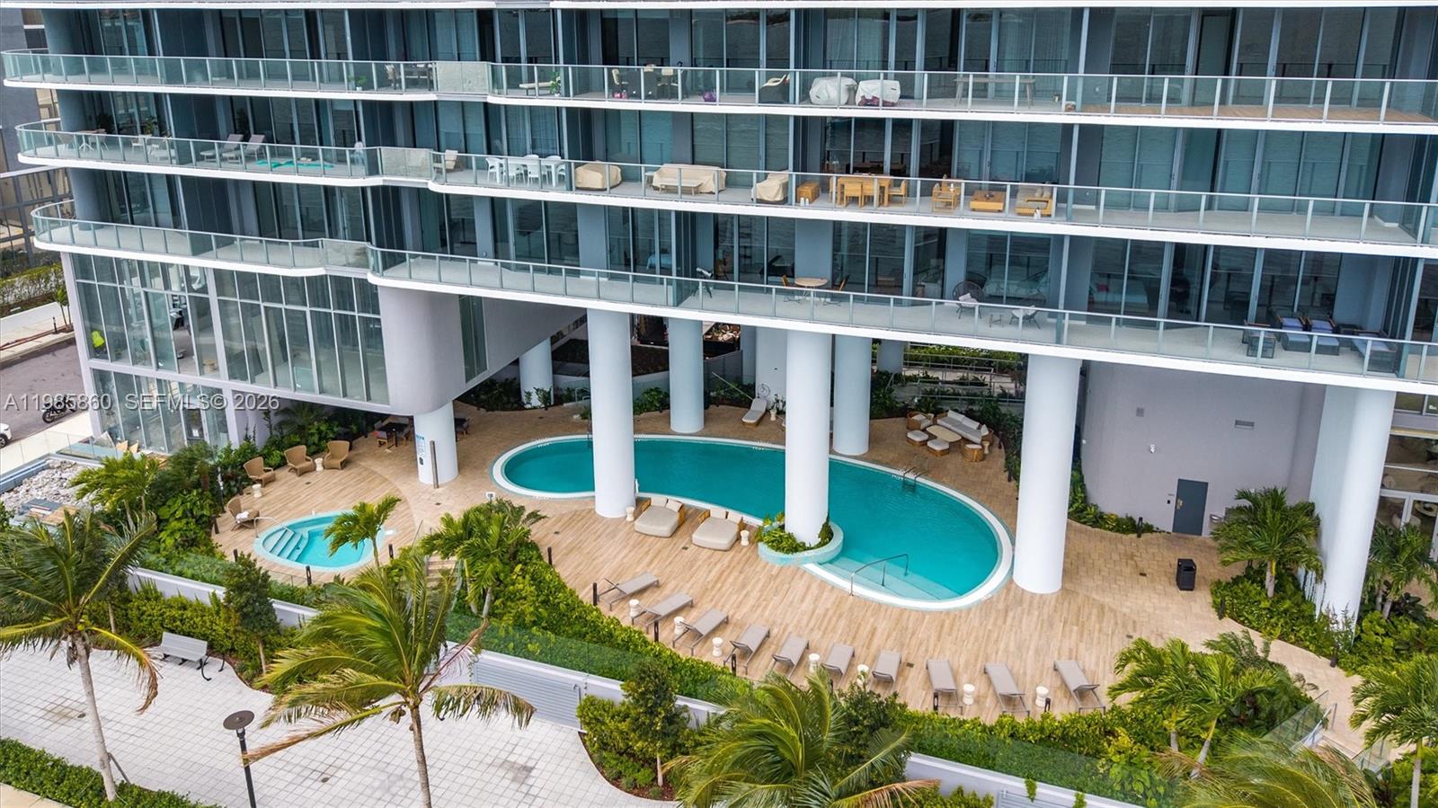 ARIA RESERVE SOUTH CONDO - Residential Lease