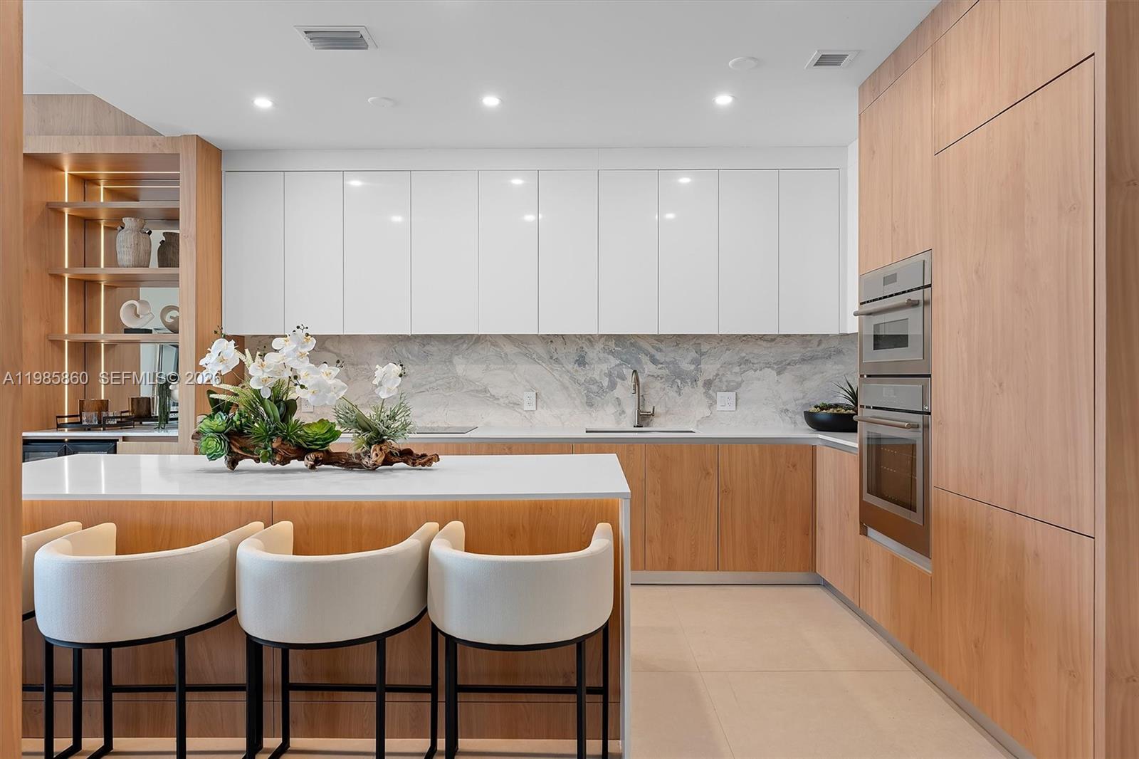 ARIA RESERVE SOUTH CONDO - Residential Lease