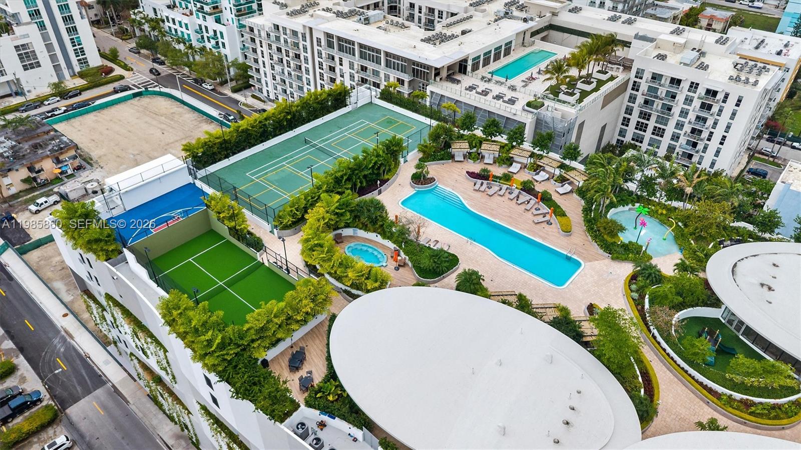 ARIA RESERVE SOUTH CONDO - Residential Lease