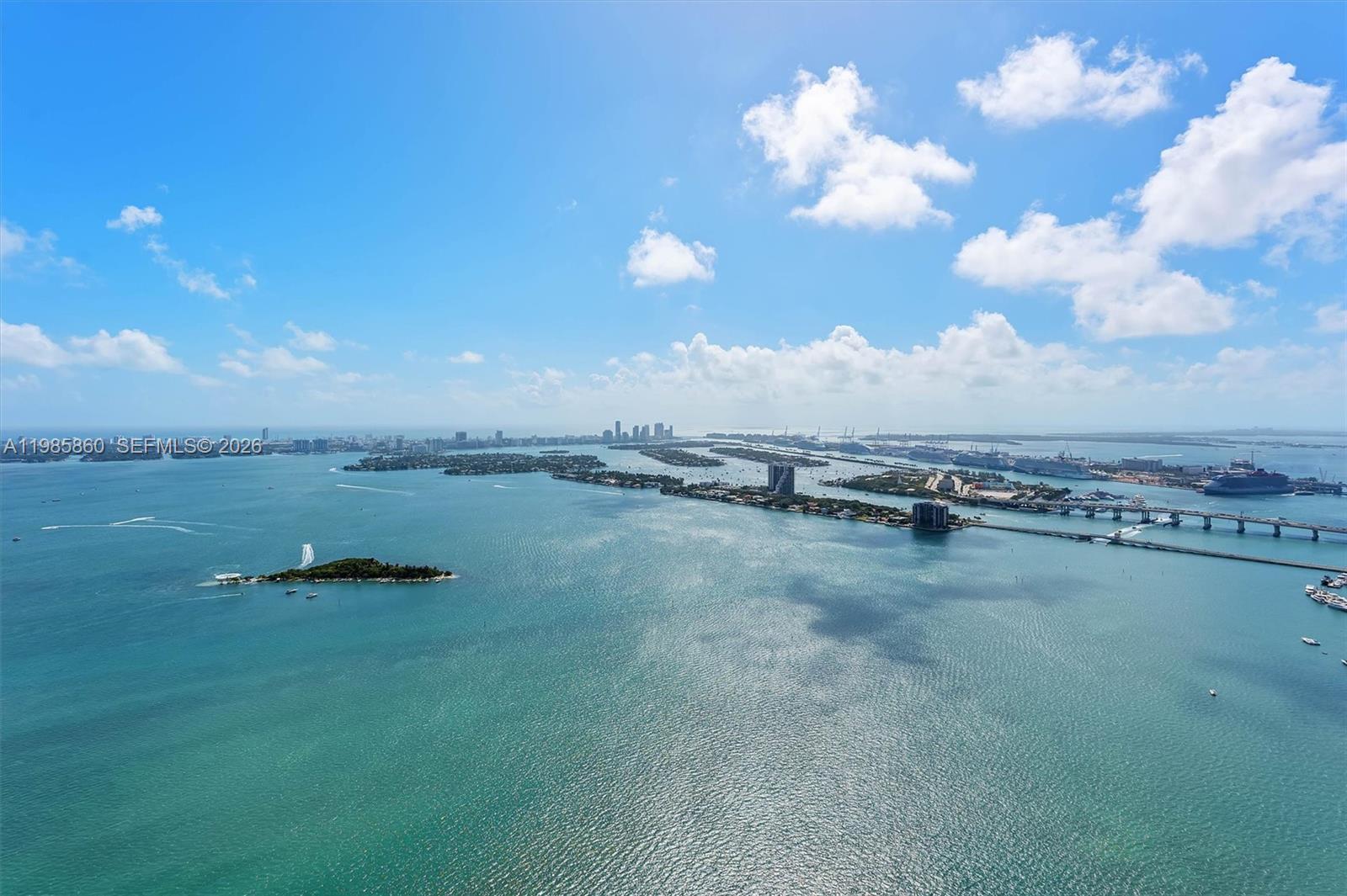 ARIA RESERVE SOUTH CONDO - Residential Lease