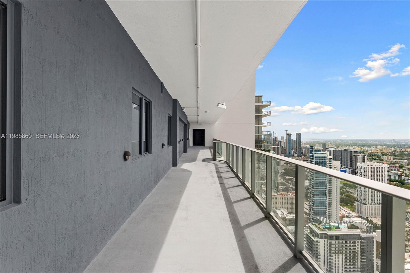 ARIA RESERVE SOUTH CONDO - Residential Lease