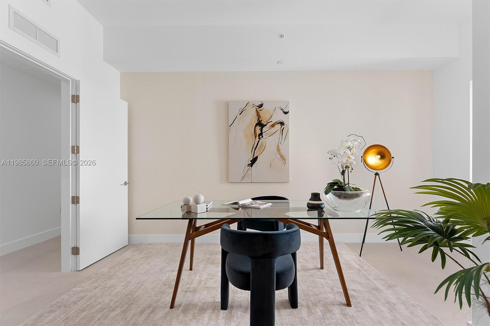 ARIA RESERVE SOUTH CONDO - Residential Lease