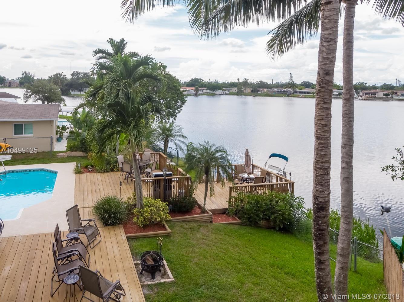 RAINBOW LAKES - Residential