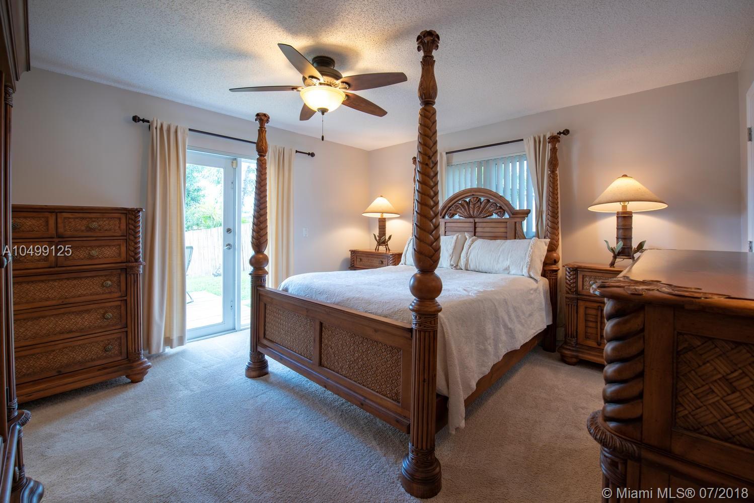 RAINBOW LAKES - Residential