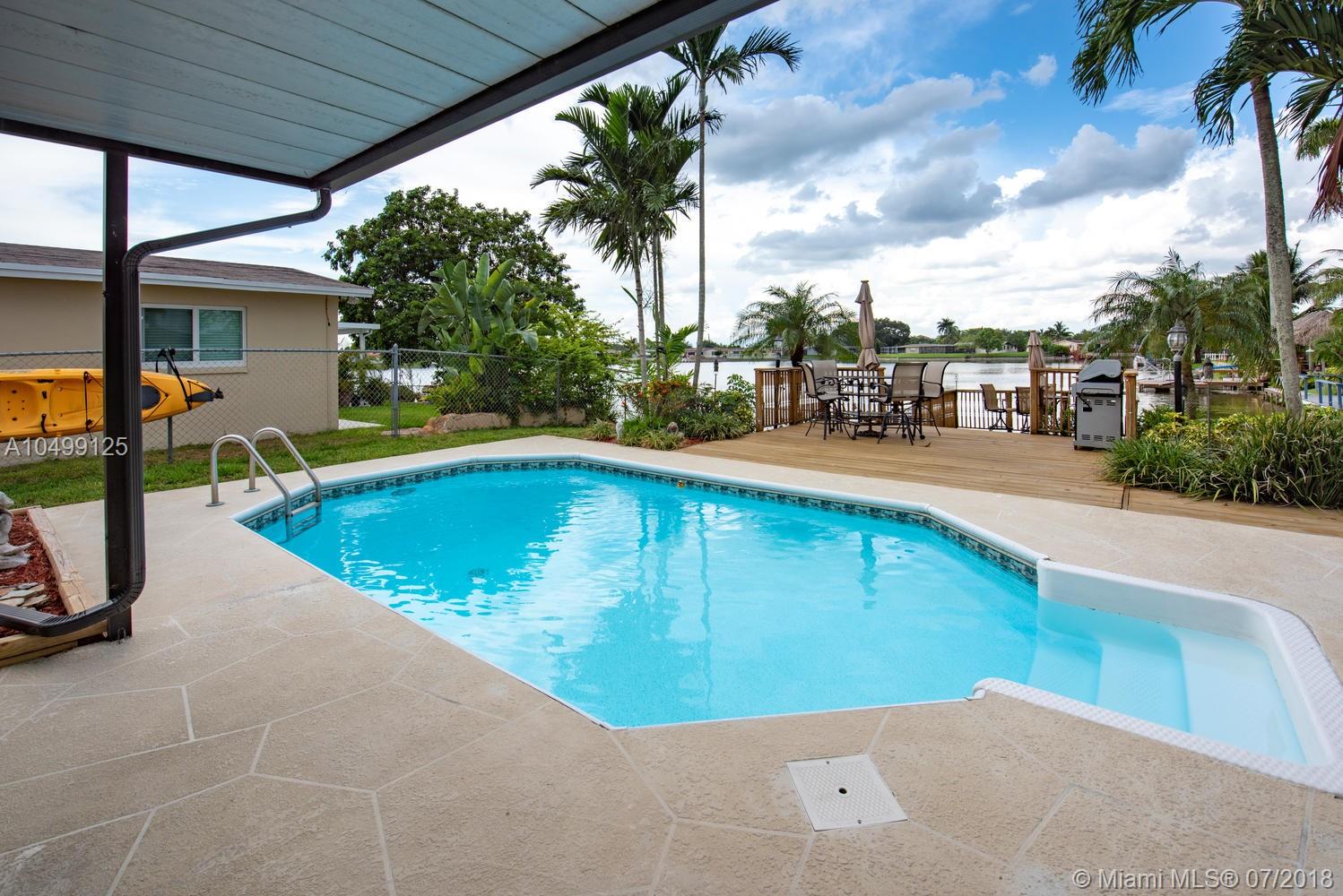 RAINBOW LAKES - Residential