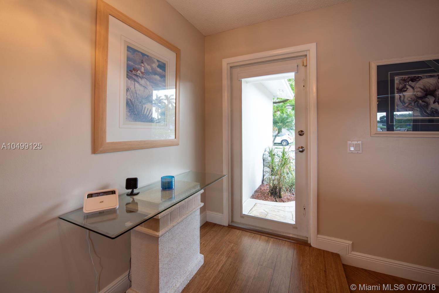 RAINBOW LAKES - Residential