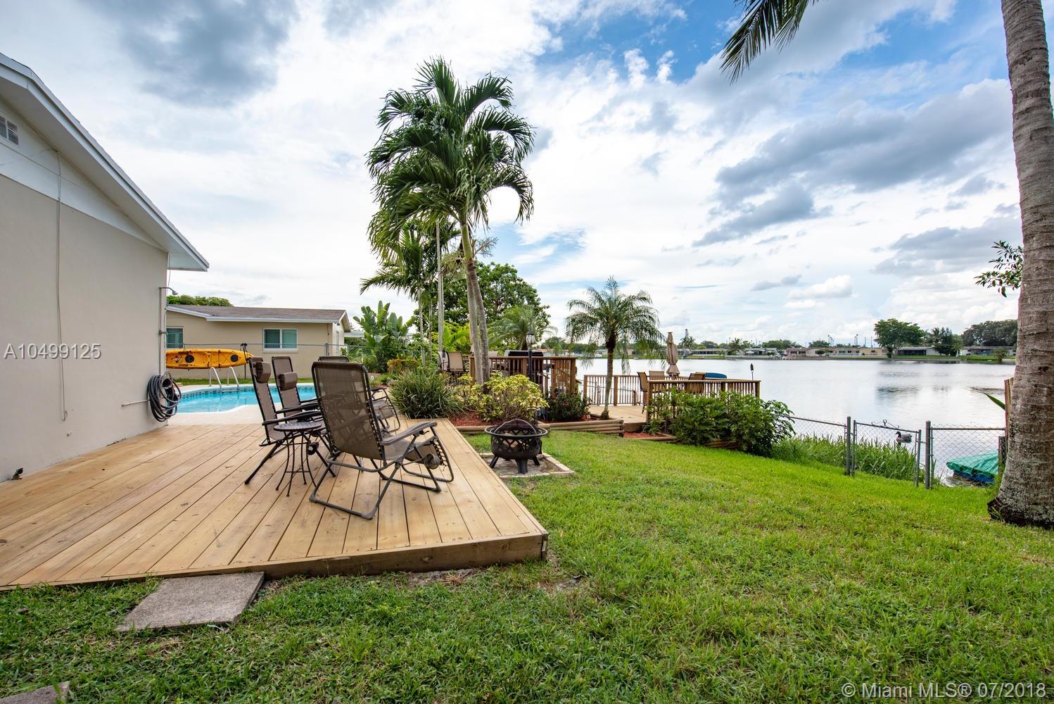 RAINBOW LAKES - Residential