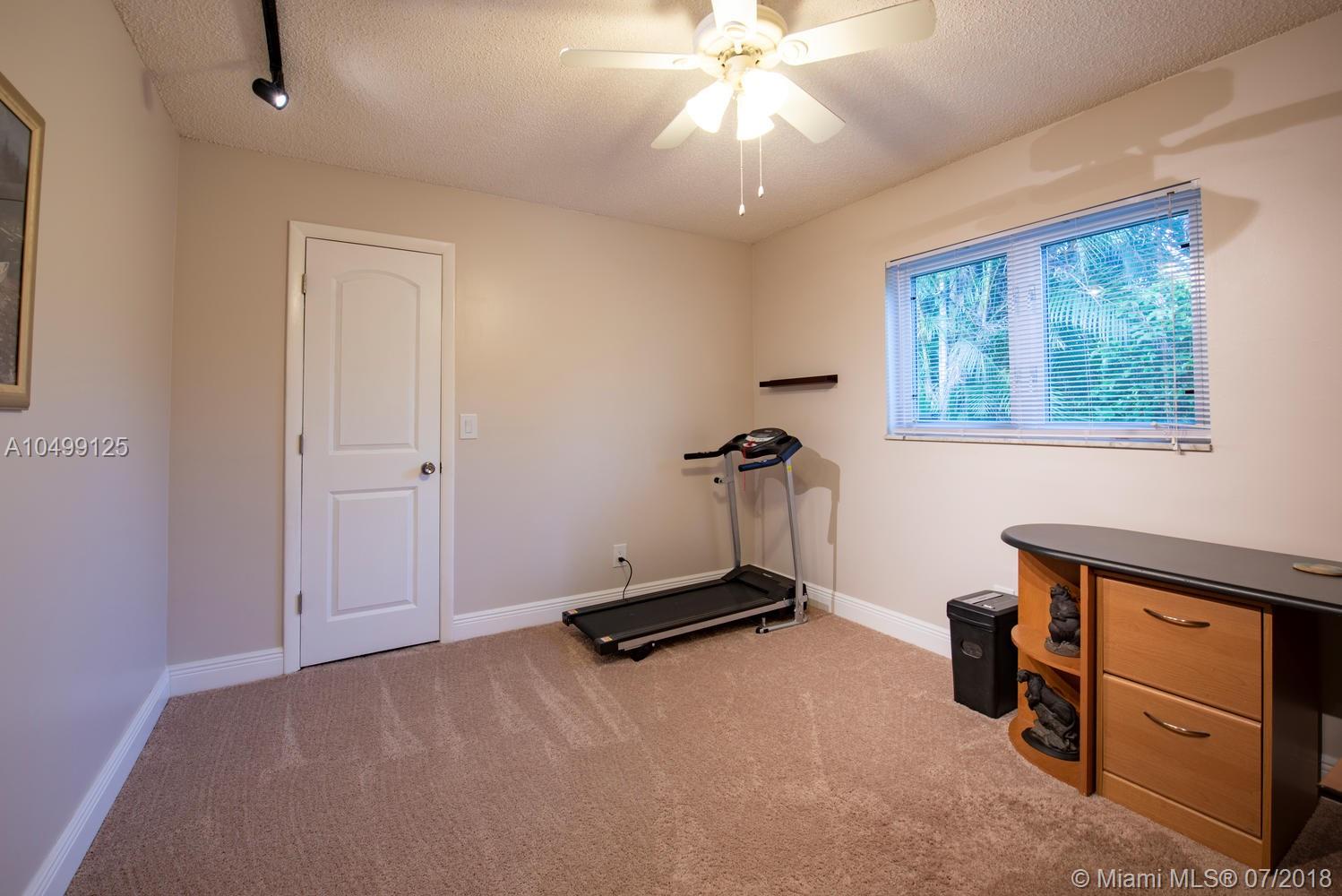 RAINBOW LAKES - Residential