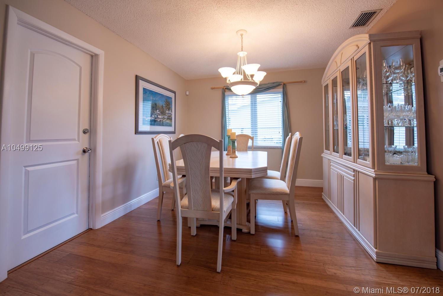 RAINBOW LAKES - Residential