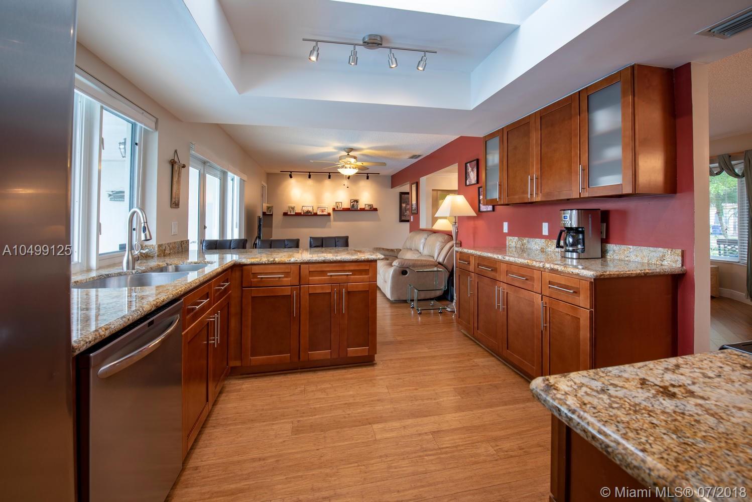 RAINBOW LAKES - Residential