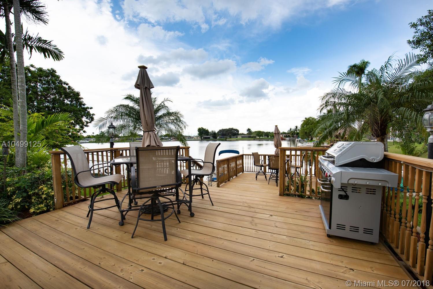 RAINBOW LAKES - Residential