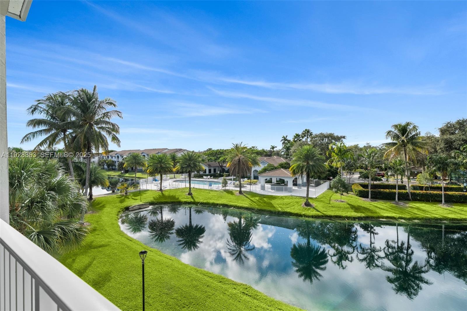 ROYAL GRAND CONDO - Residential