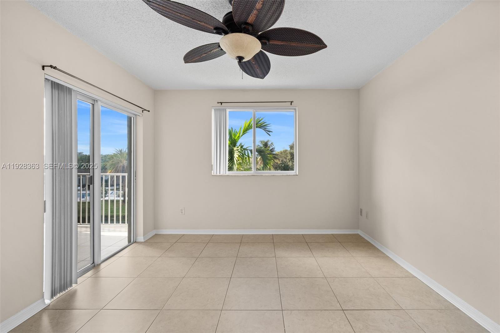 ROYAL GRAND CONDO - Residential