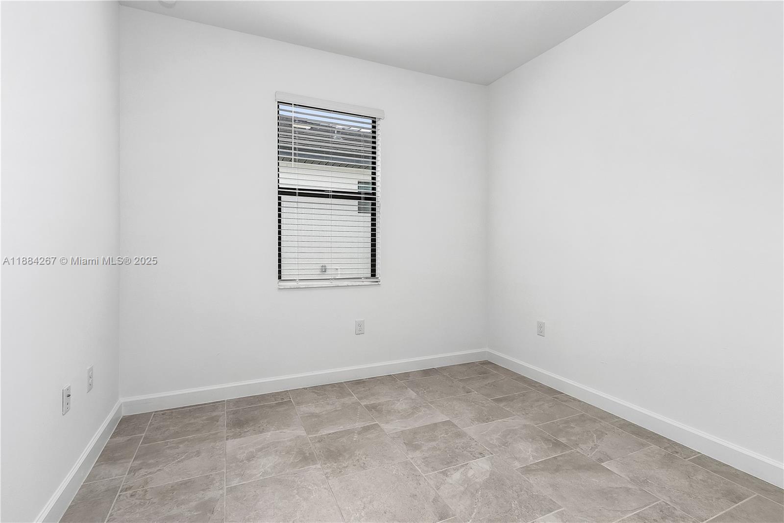 VERDANA VILLAGE - Residential