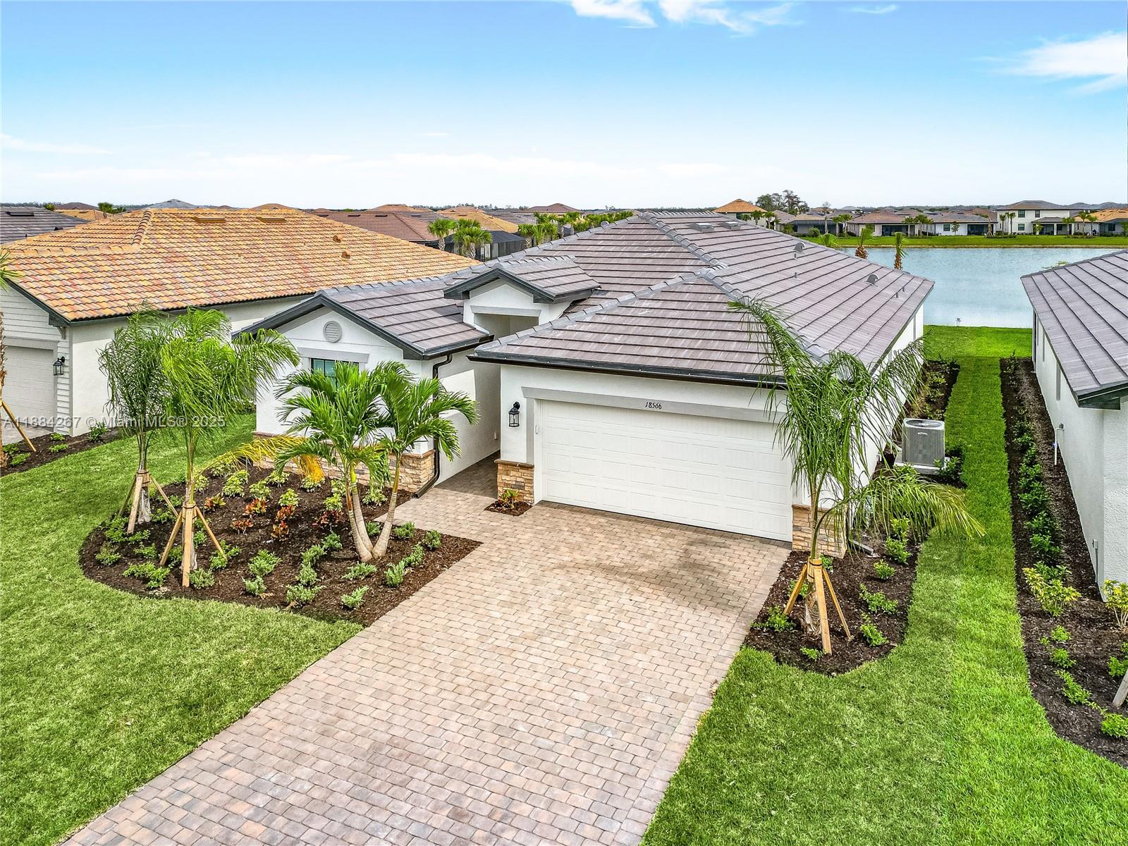 VERDANA VILLAGE - Residential