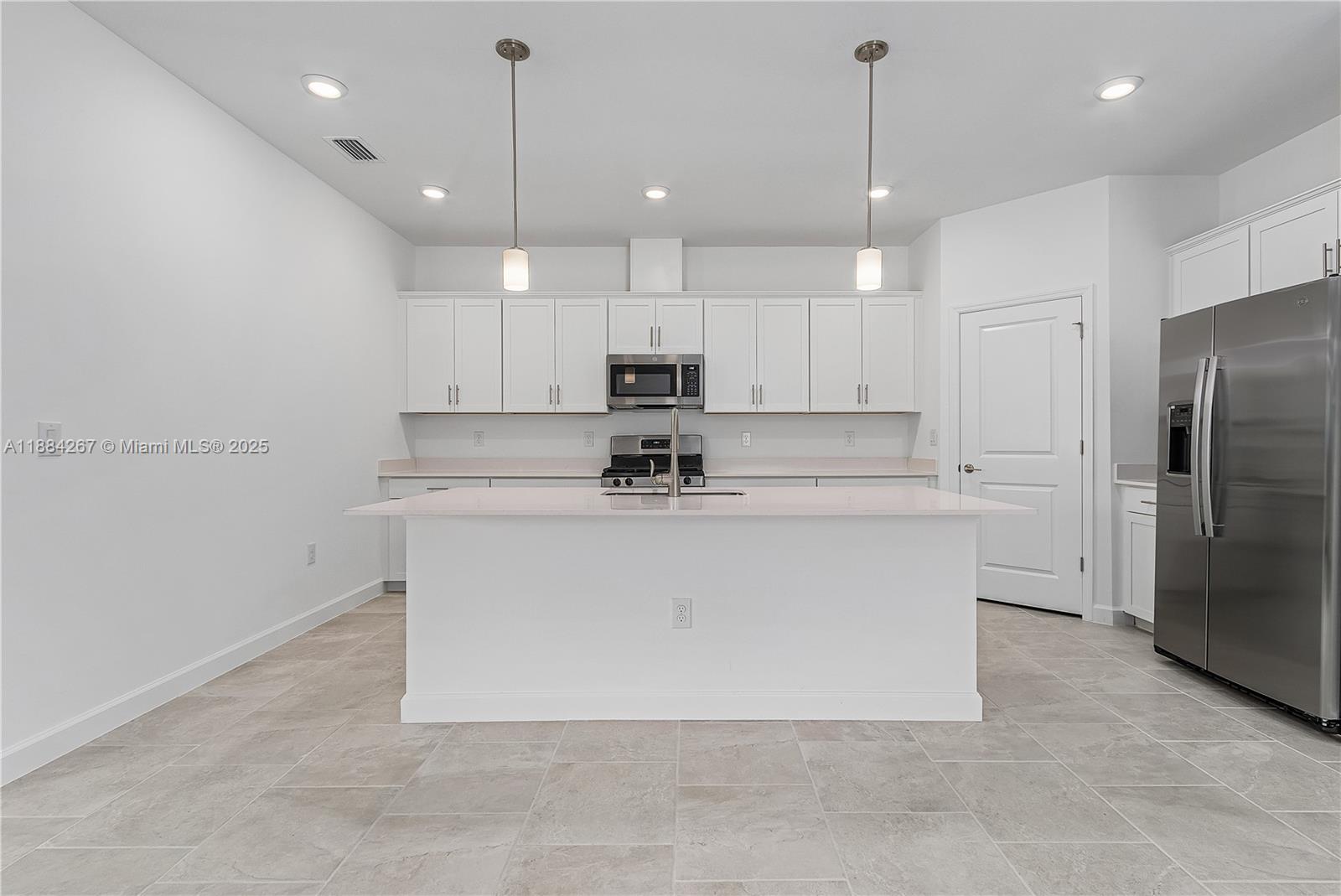 VERDANA VILLAGE - Residential